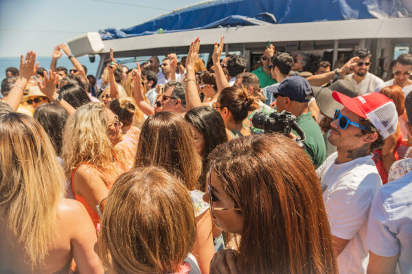 cruise party persian